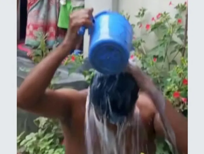 বরিশালে স্ত্রীর সঙ্গে বিবাহ বিচ্ছেদের পর দুধ দিয়ে গোসল 